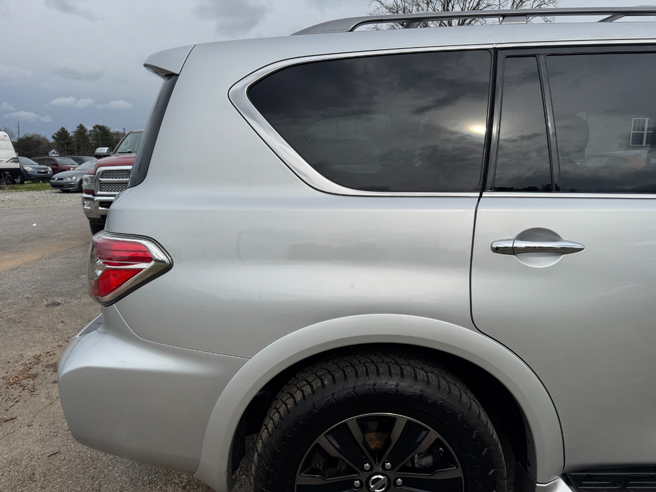 Nissan Armada 4x2 Platinum 2019