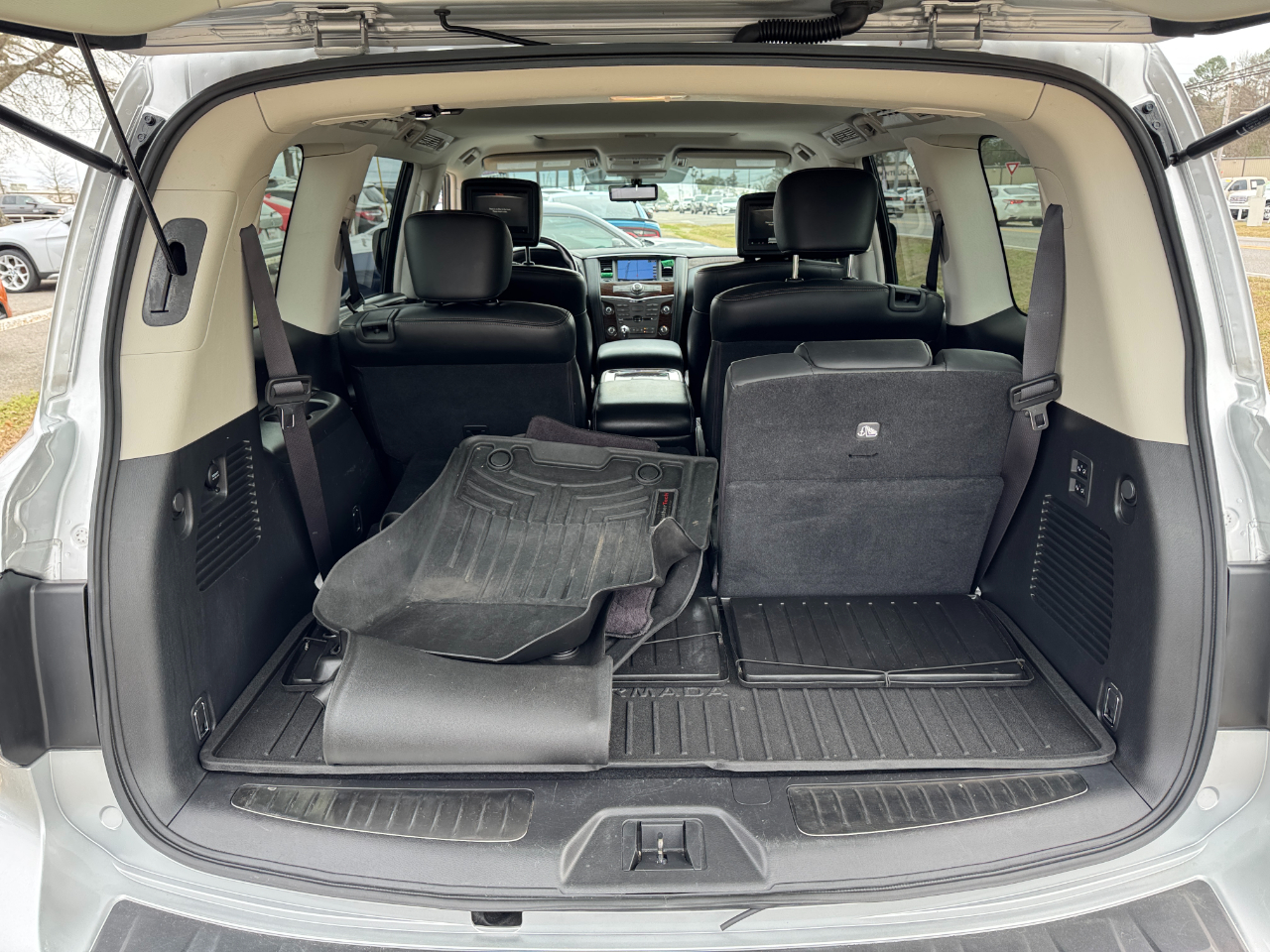 Nissan Armada 4x2 Platinum 2019