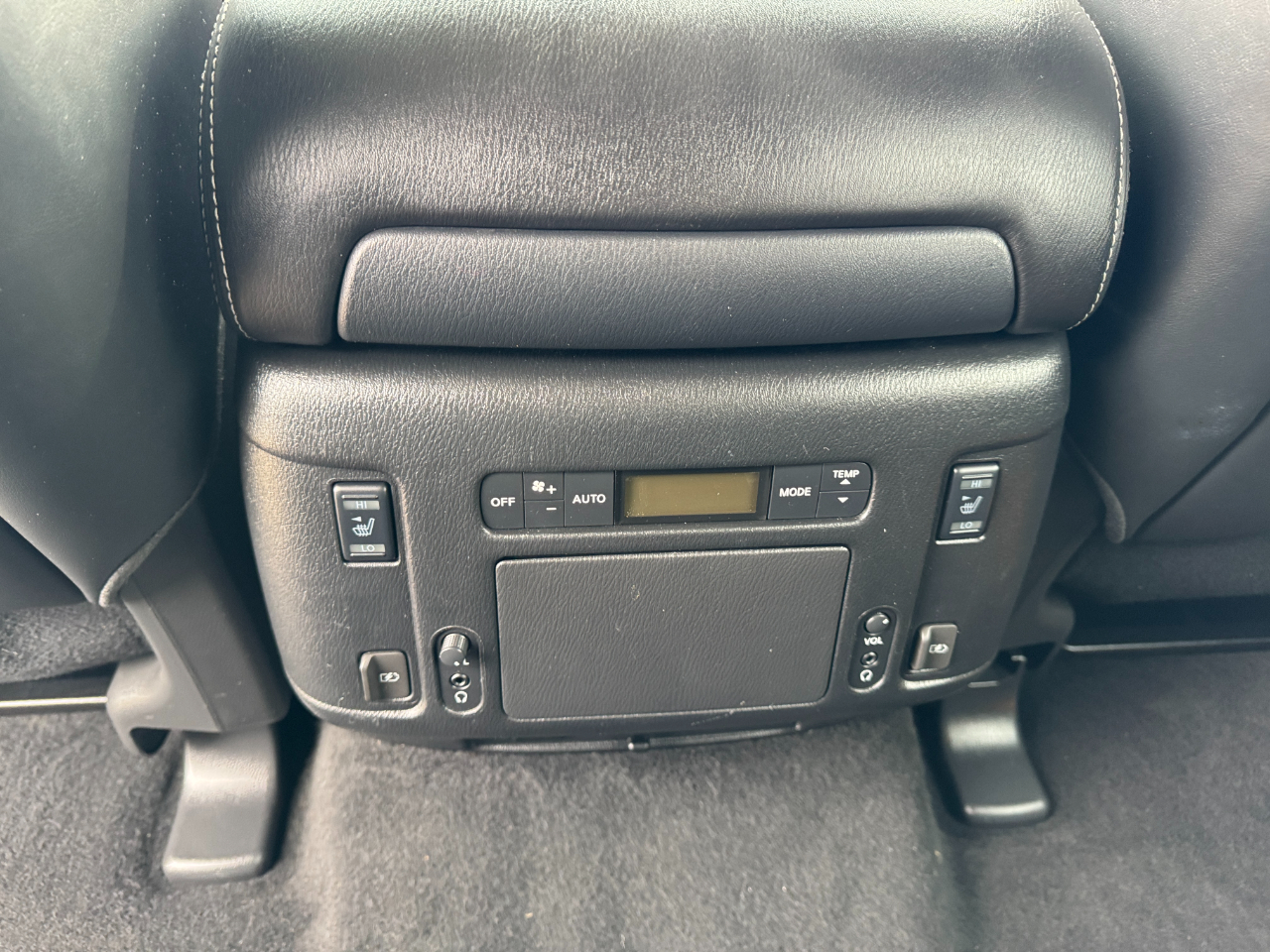 Nissan Armada 4x2 Platinum 2019