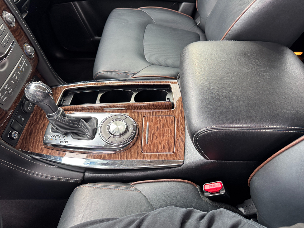 Nissan Armada 4x2 Platinum 2019