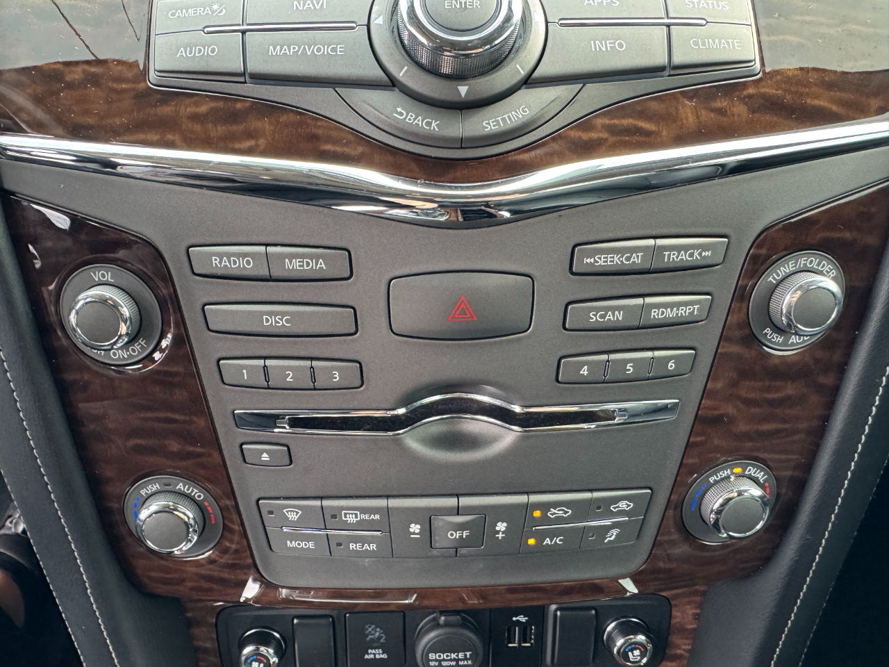 Nissan Armada 4x2 Platinum 2019