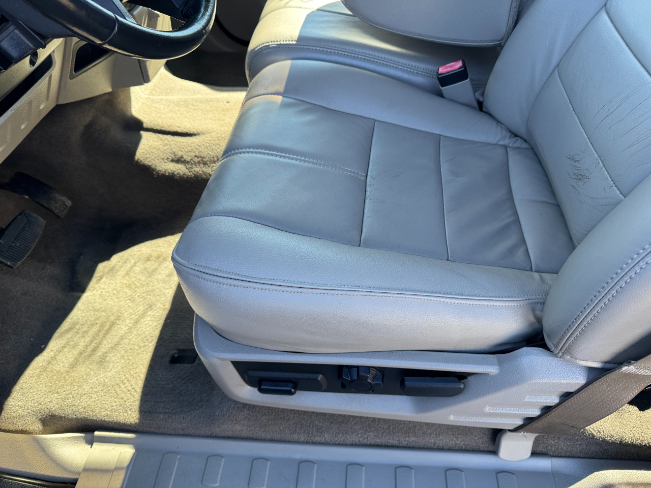 Ford Super Duty F-250 SRW 4WD Crew Cab 156" XLT 2010