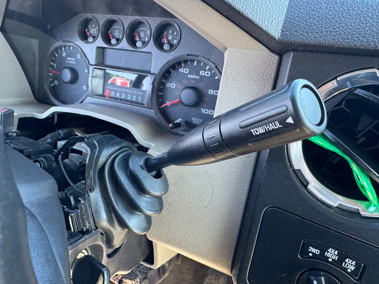 Ford Super Duty F-250 SRW 4WD Crew Cab 156" XLT 2010