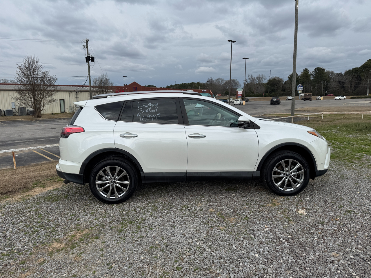 Toyota RAV4 Limited FWD (Natl) 2018