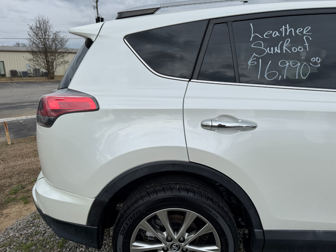 Toyota RAV4 Limited FWD (Natl) 2018