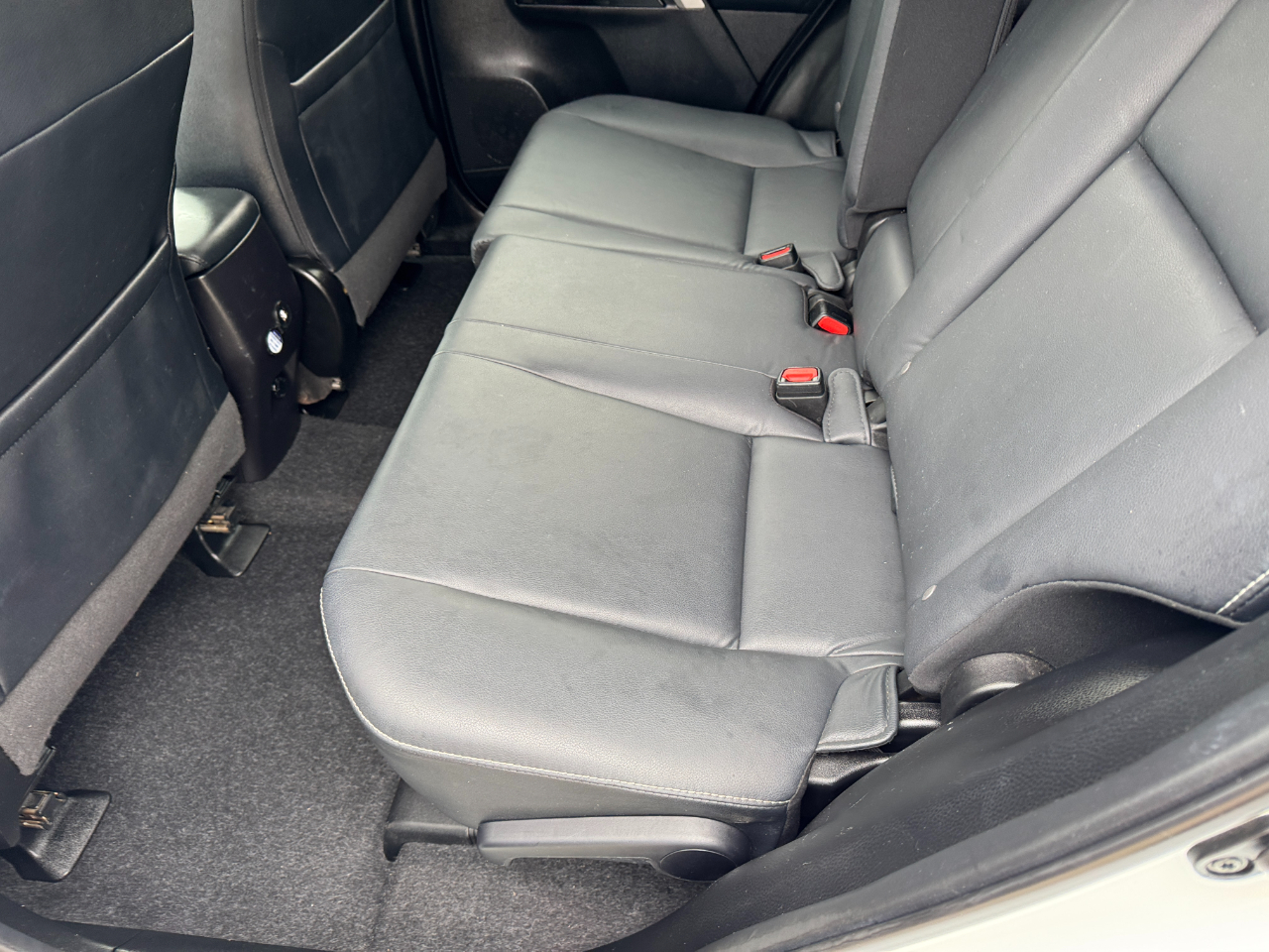 Toyota RAV4 Limited FWD (Natl) 2018