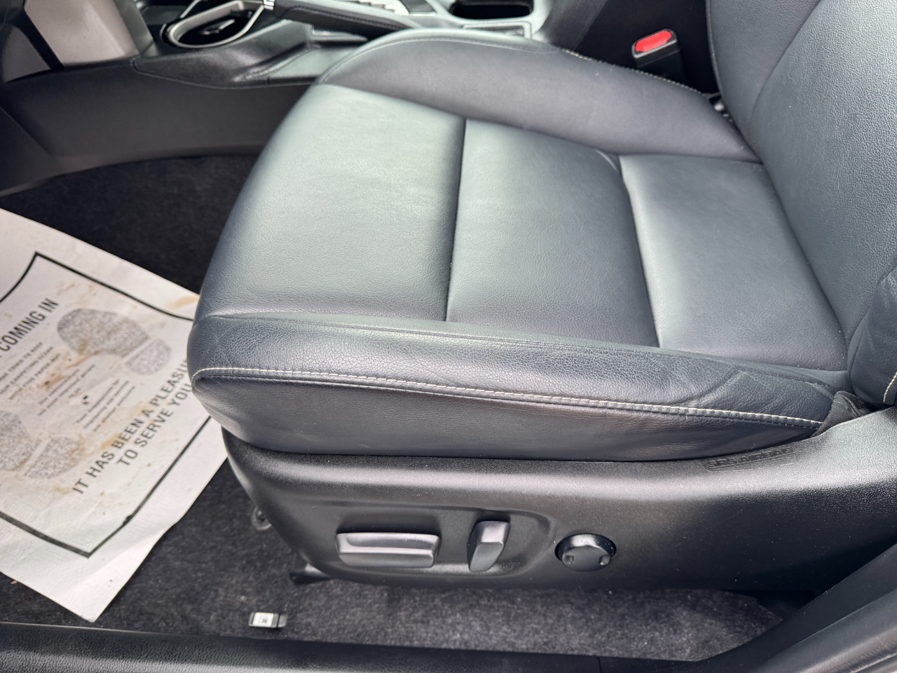 Toyota RAV4 Limited FWD (Natl) 2018