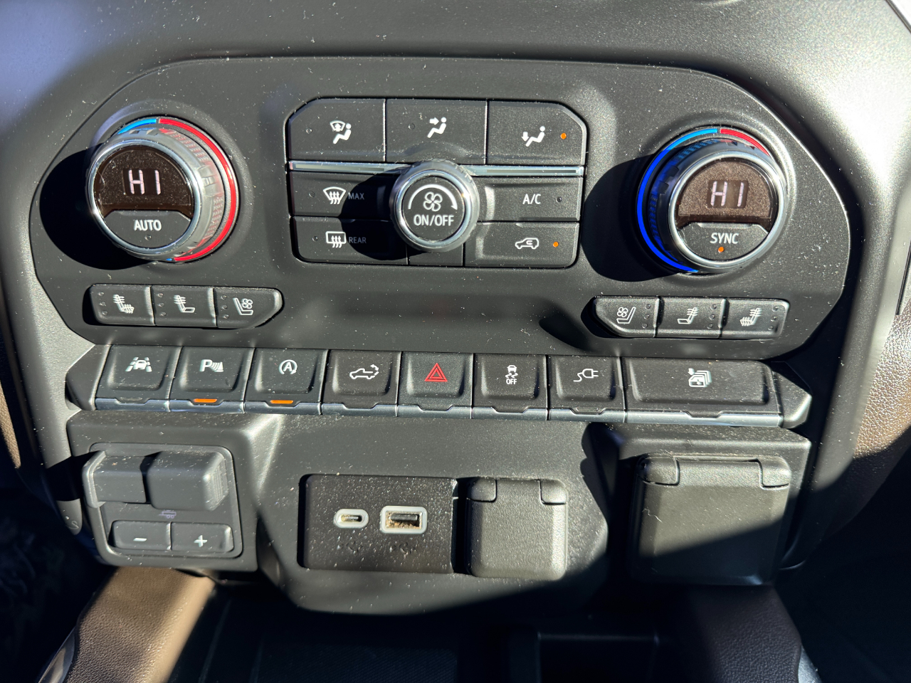 Chevrolet Silverado 1500 4WD Crew Cab 147" LTZ 2019