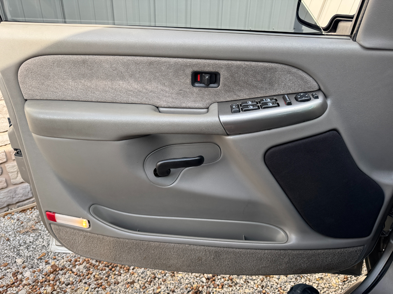 Chevrolet Silverado 1500 4dr Ext Cab 143.5" WB LS 2000