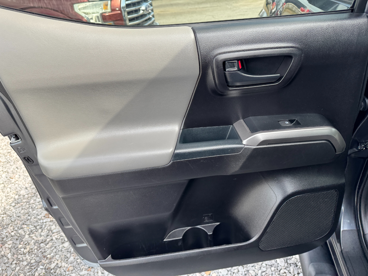 Toyota Tacoma 4WD SR5 Double Cab 5' Bed V6 AT (Natl) 2020