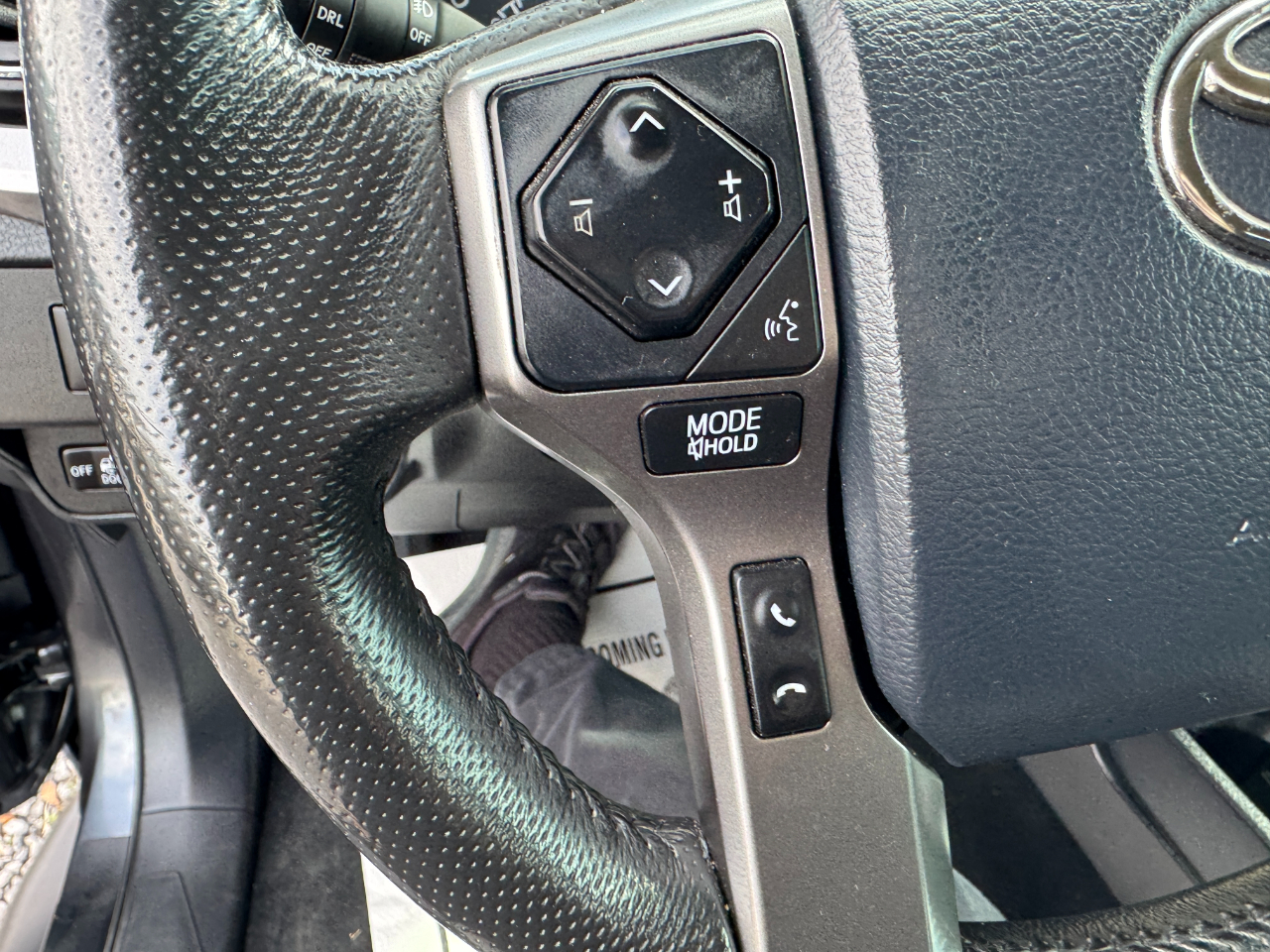 Toyota Tacoma 4WD SR5 Double Cab 5' Bed V6 AT (Natl) 2020