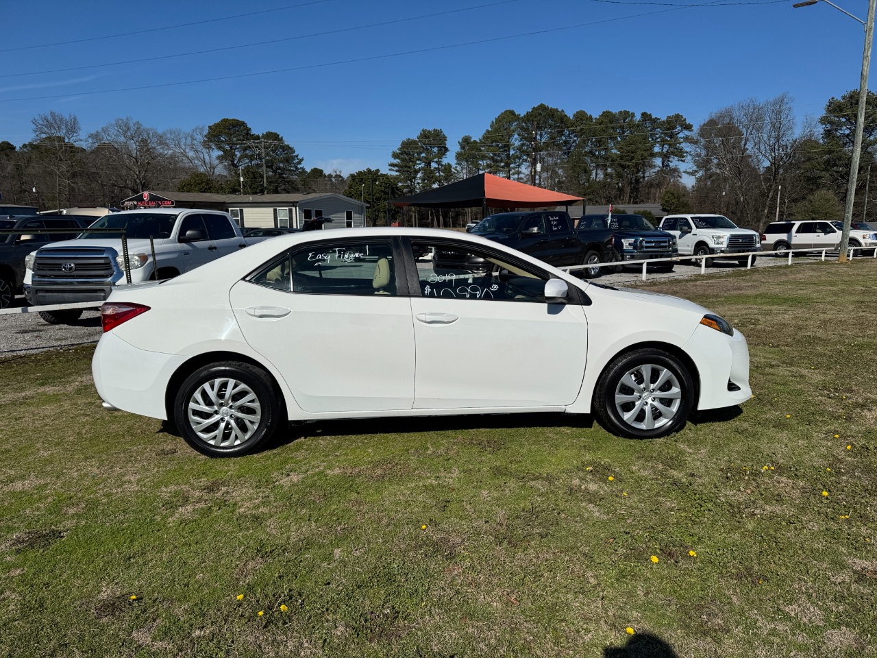 Toyota Corolla LE CVT (Natl) 2019