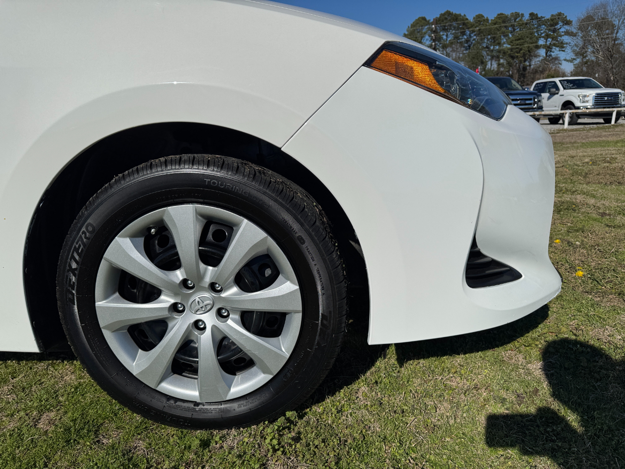 Toyota Corolla LE CVT (Natl) 2019