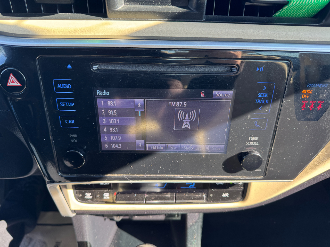 Toyota Corolla LE CVT (Natl) 2019