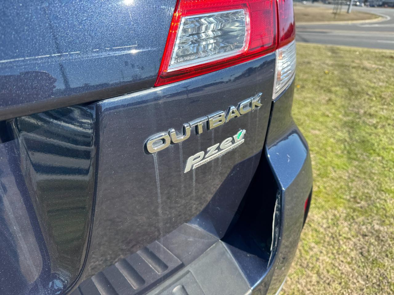 Subaru Outback 4dr Wgn H4 Auto 2.5i Limited 2013