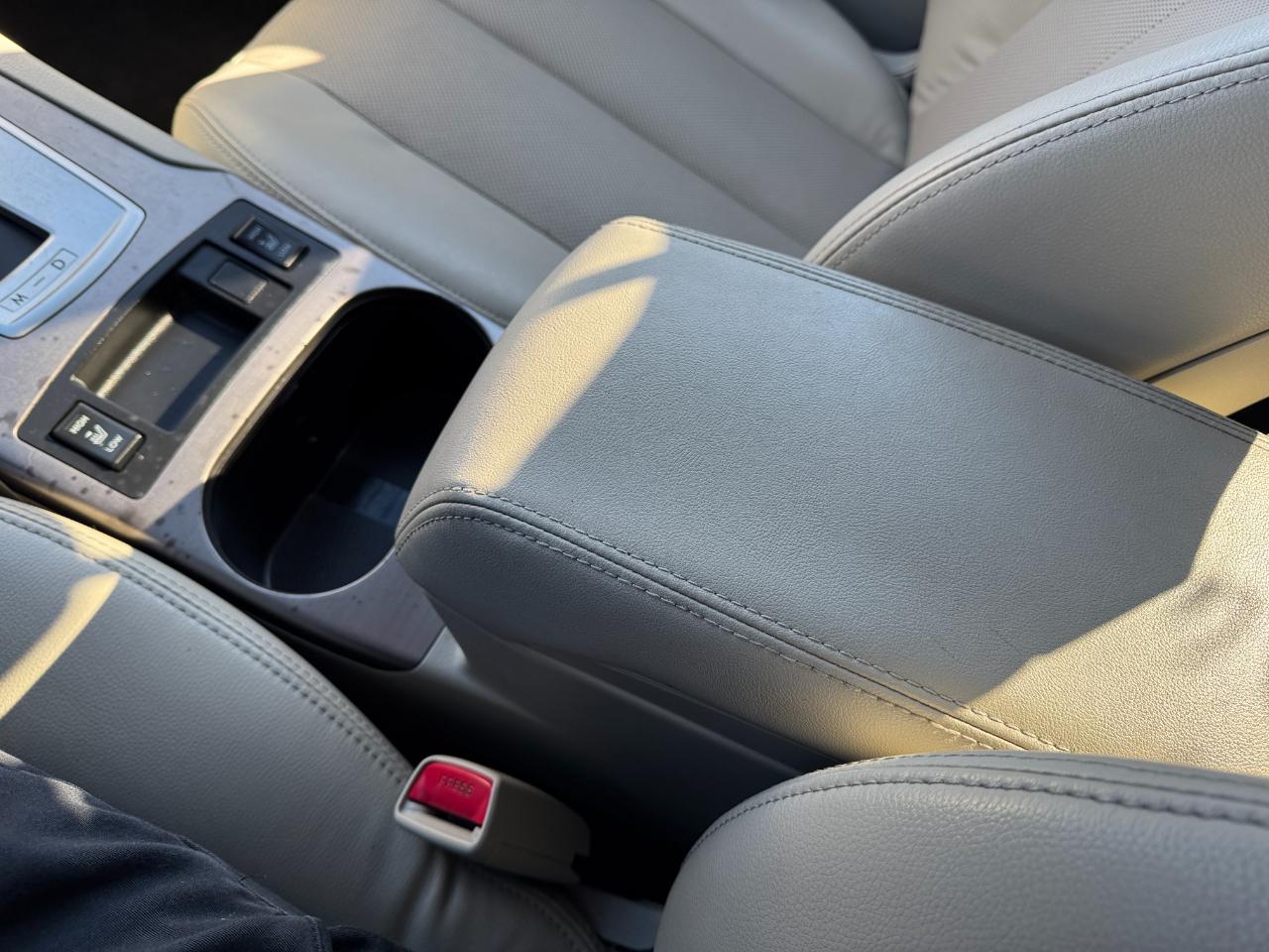 Subaru Outback 4dr Wgn H4 Auto 2.5i Limited 2013