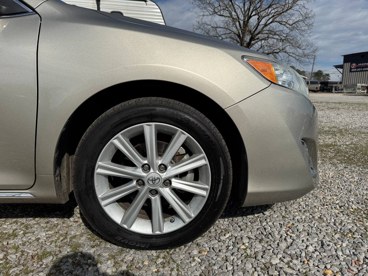 Toyota Camry 4dr Sdn I4 Auto XLE (Natl) 2014