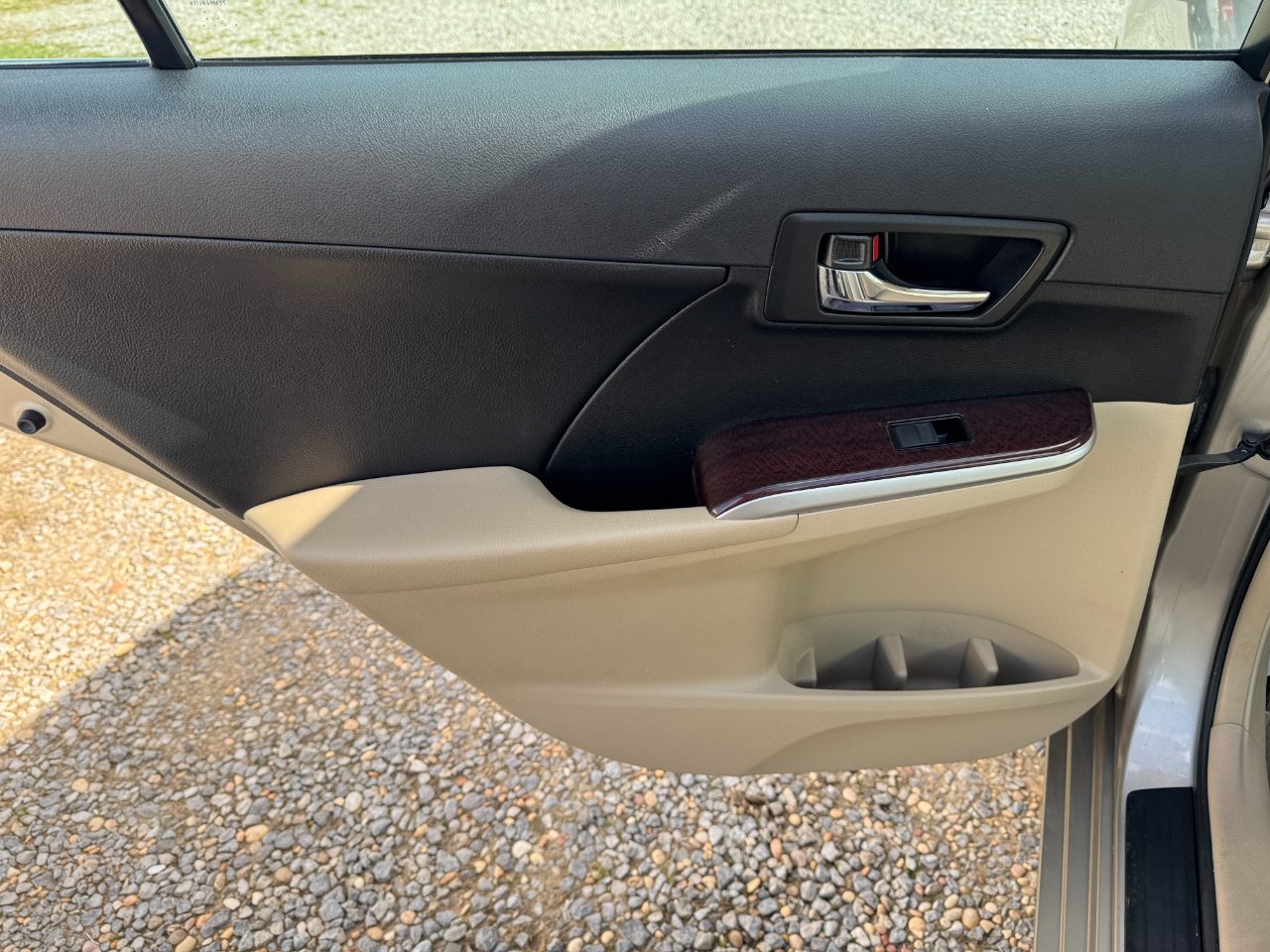 Toyota Camry 4dr Sdn I4 Auto XLE (Natl) 2014