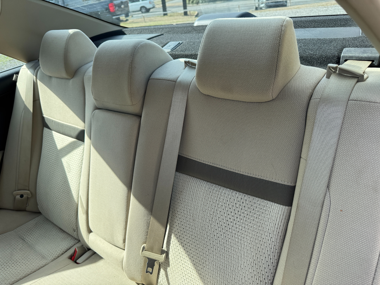 Toyota Camry 4dr Sdn I4 Auto XLE (Natl) 2014