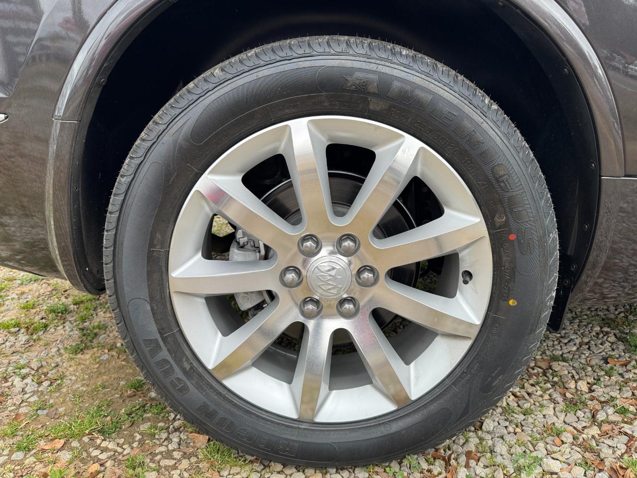 Buick Enclave FWD 4dr Premium 2015