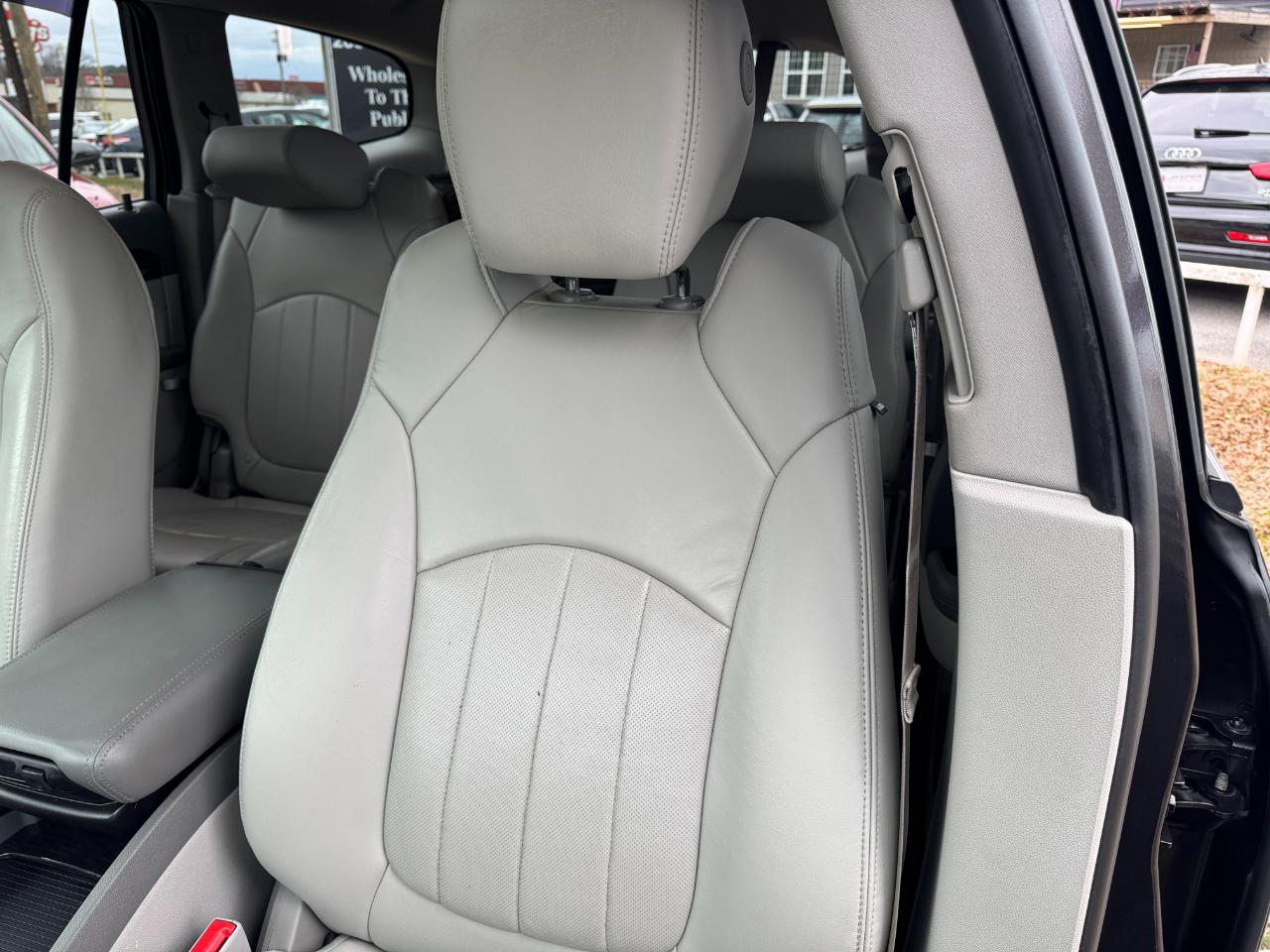 Buick Enclave FWD 4dr Premium 2015