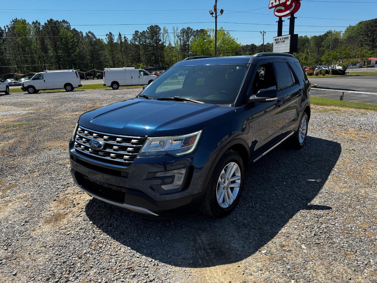 Ford Explorer XLT FWD 2017