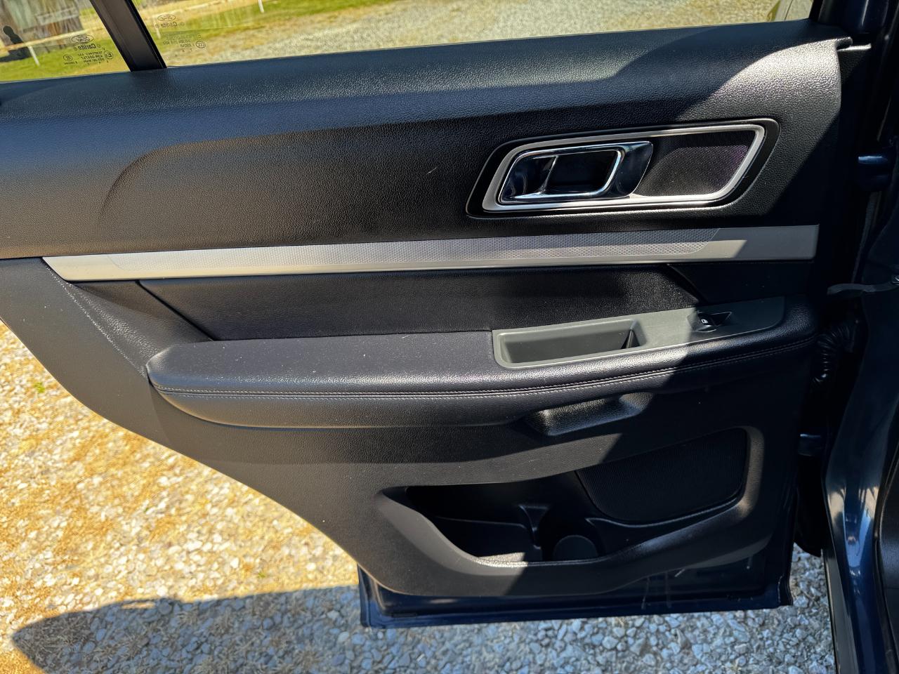 Ford Explorer XLT FWD 2017