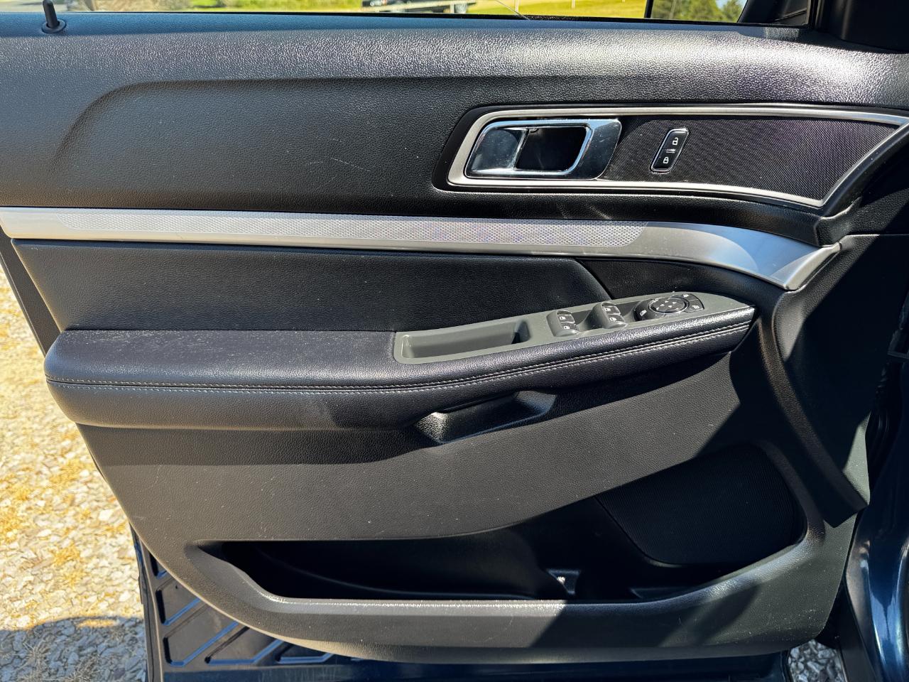 Ford Explorer XLT FWD 2017