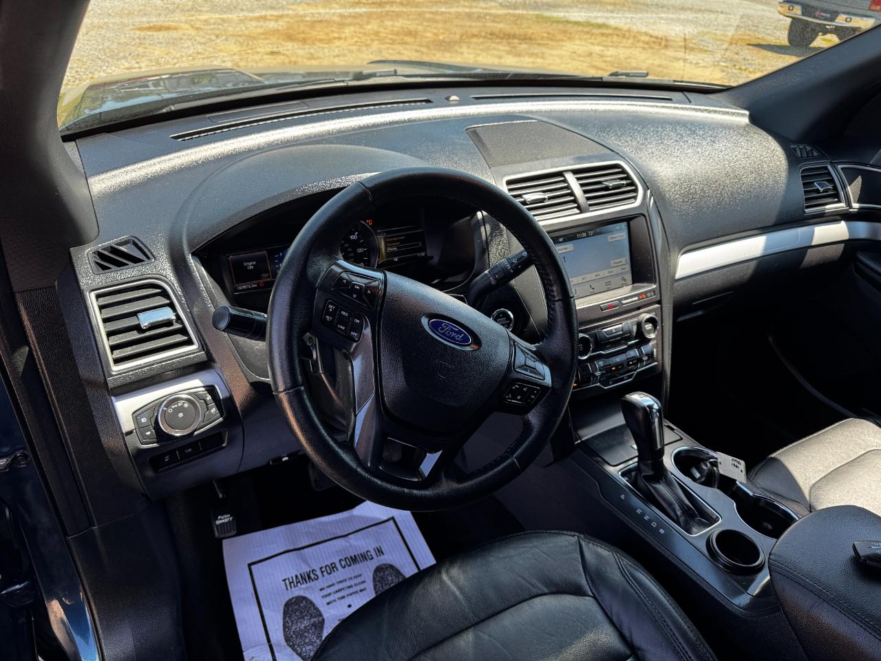 Ford Explorer XLT FWD 2017