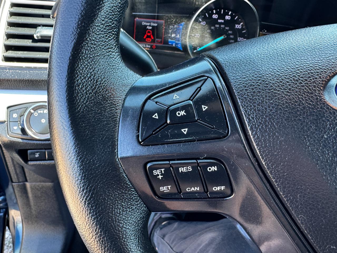 Ford Explorer XLT FWD 2017