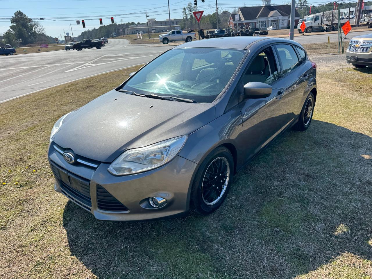 Ford Focus 5dr HB SE 2012