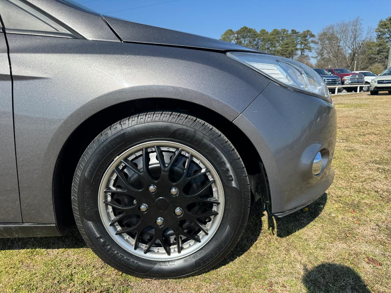 Ford Focus 5dr HB SE 2012