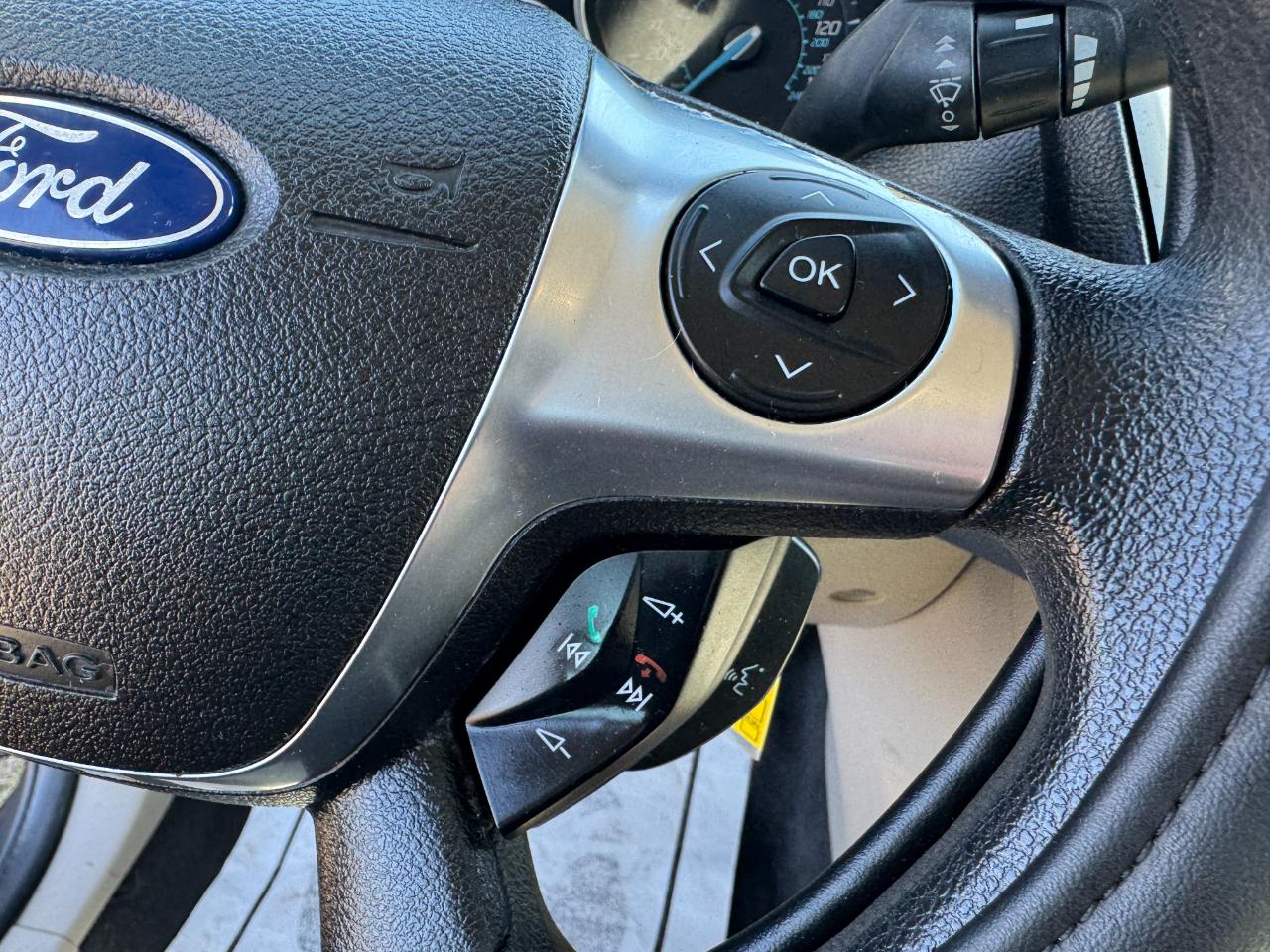 Ford Focus 5dr HB SE 2012