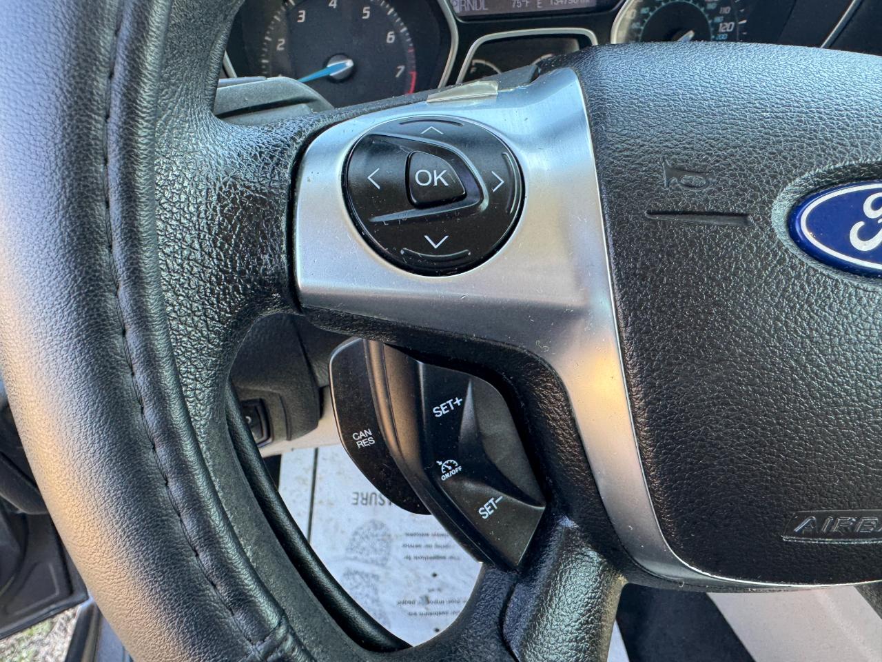 Ford Focus 5dr HB SE 2012