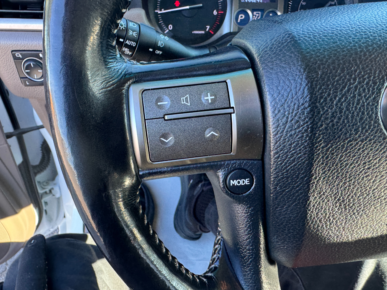 Lexus GX 460 4WD 4dr Luxury 2016