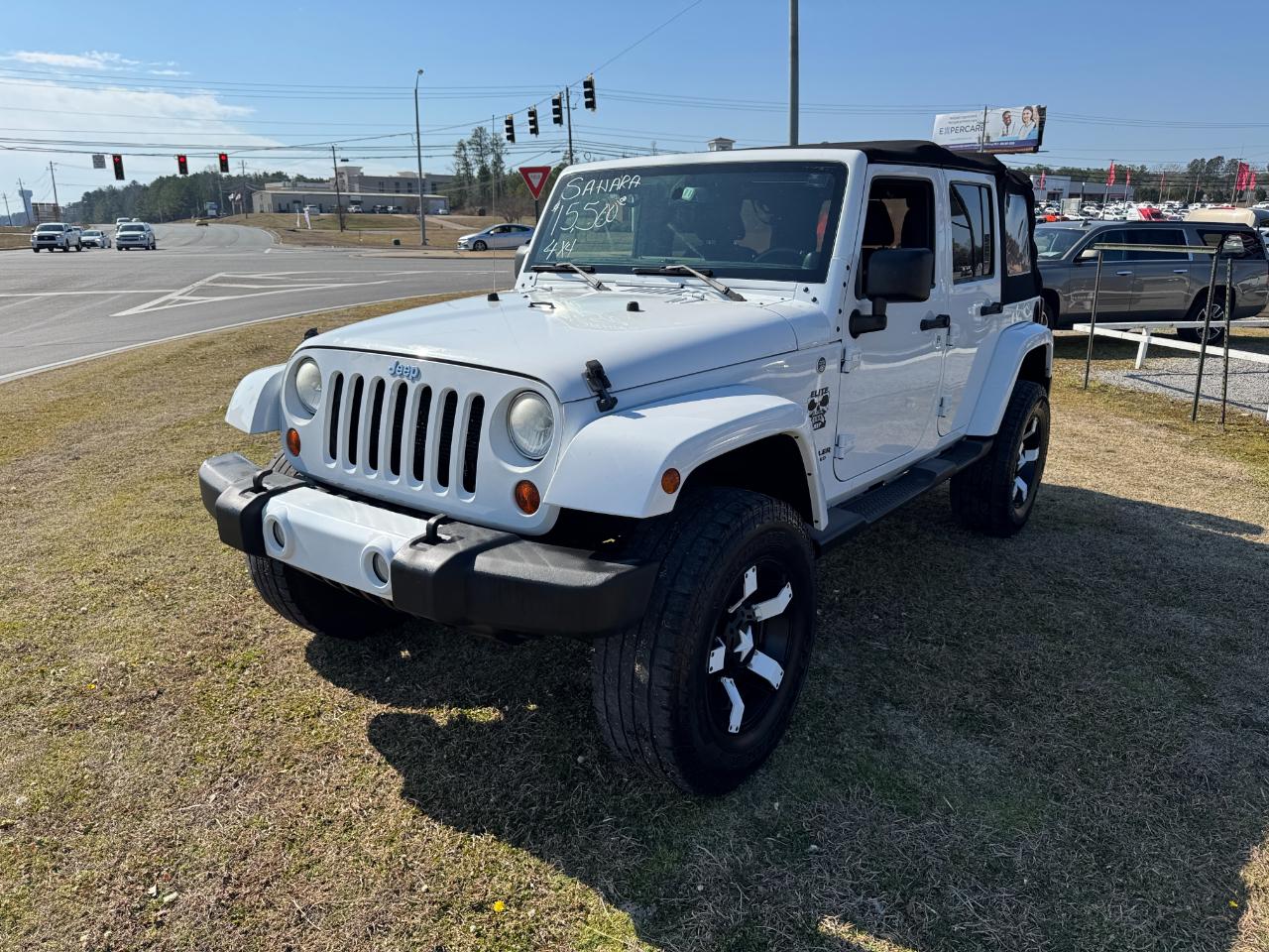 Jeep Wrangler Unlimited 4WD 4dr Sahara 2013