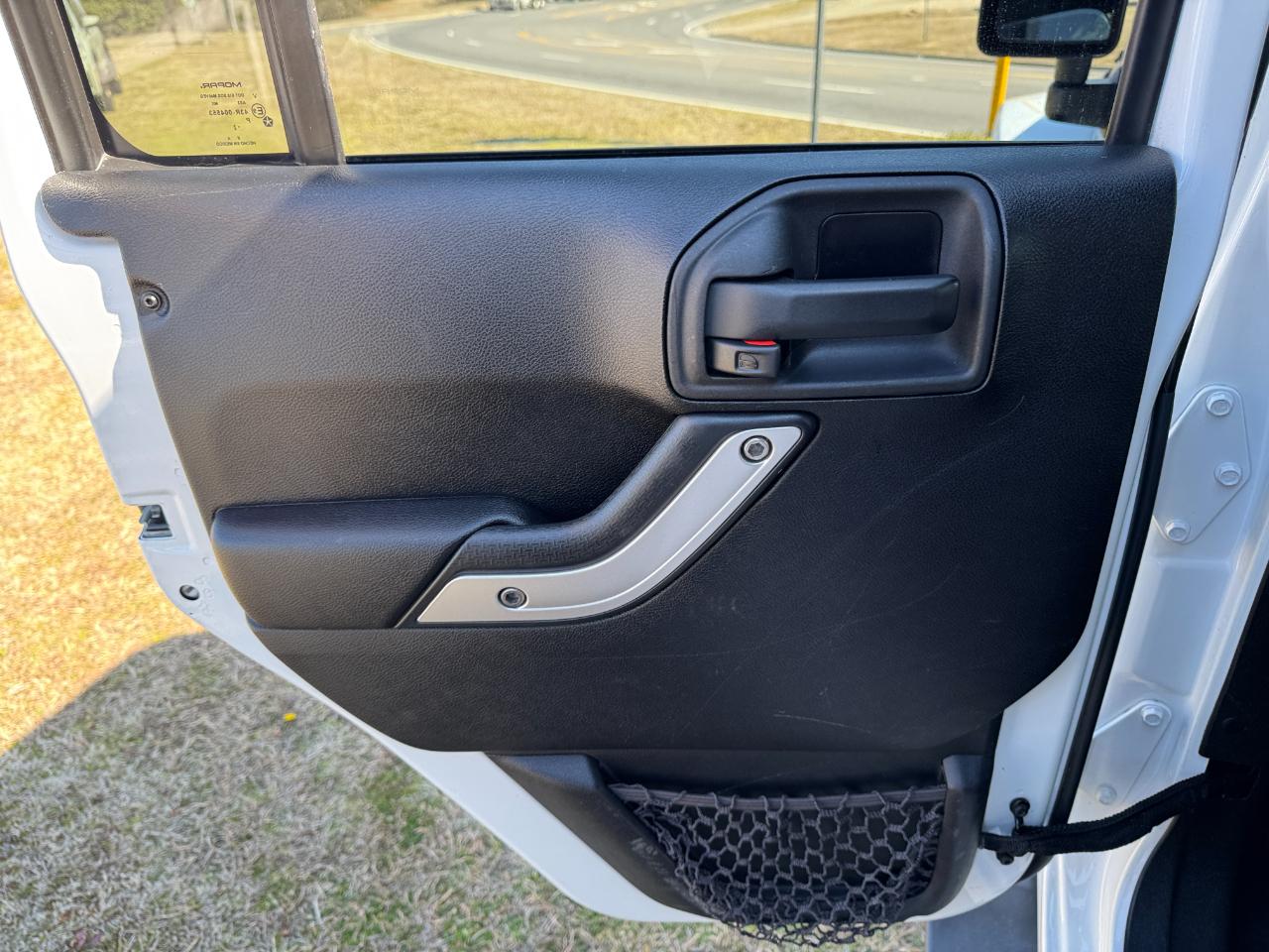 Jeep Wrangler Unlimited 4WD 4dr Sahara 2013