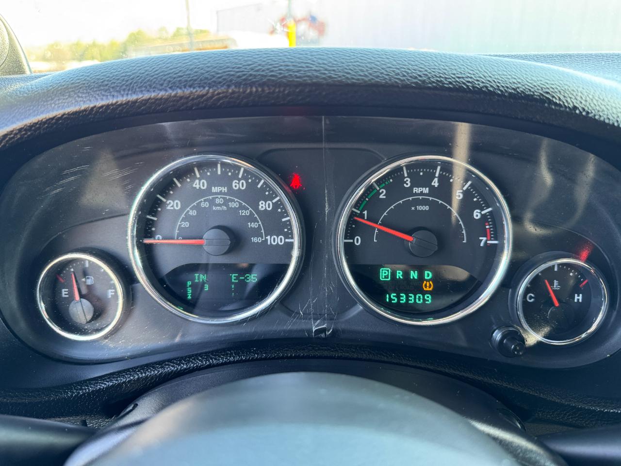 Jeep Wrangler Unlimited 4WD 4dr Sahara 2013