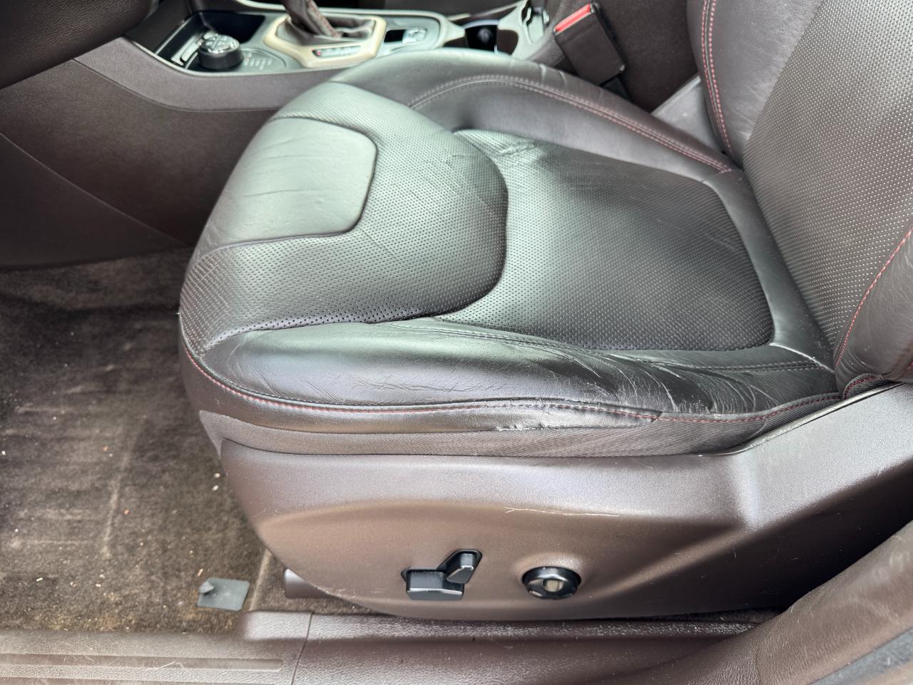 Jeep Cherokee 4WD 4dr Trailhawk 2015