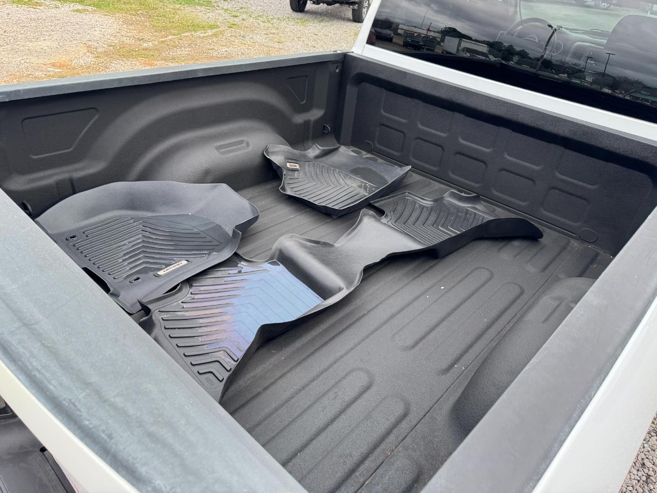 RAM 1500 2WD Quad Cab 140.5" Tradesman 2016