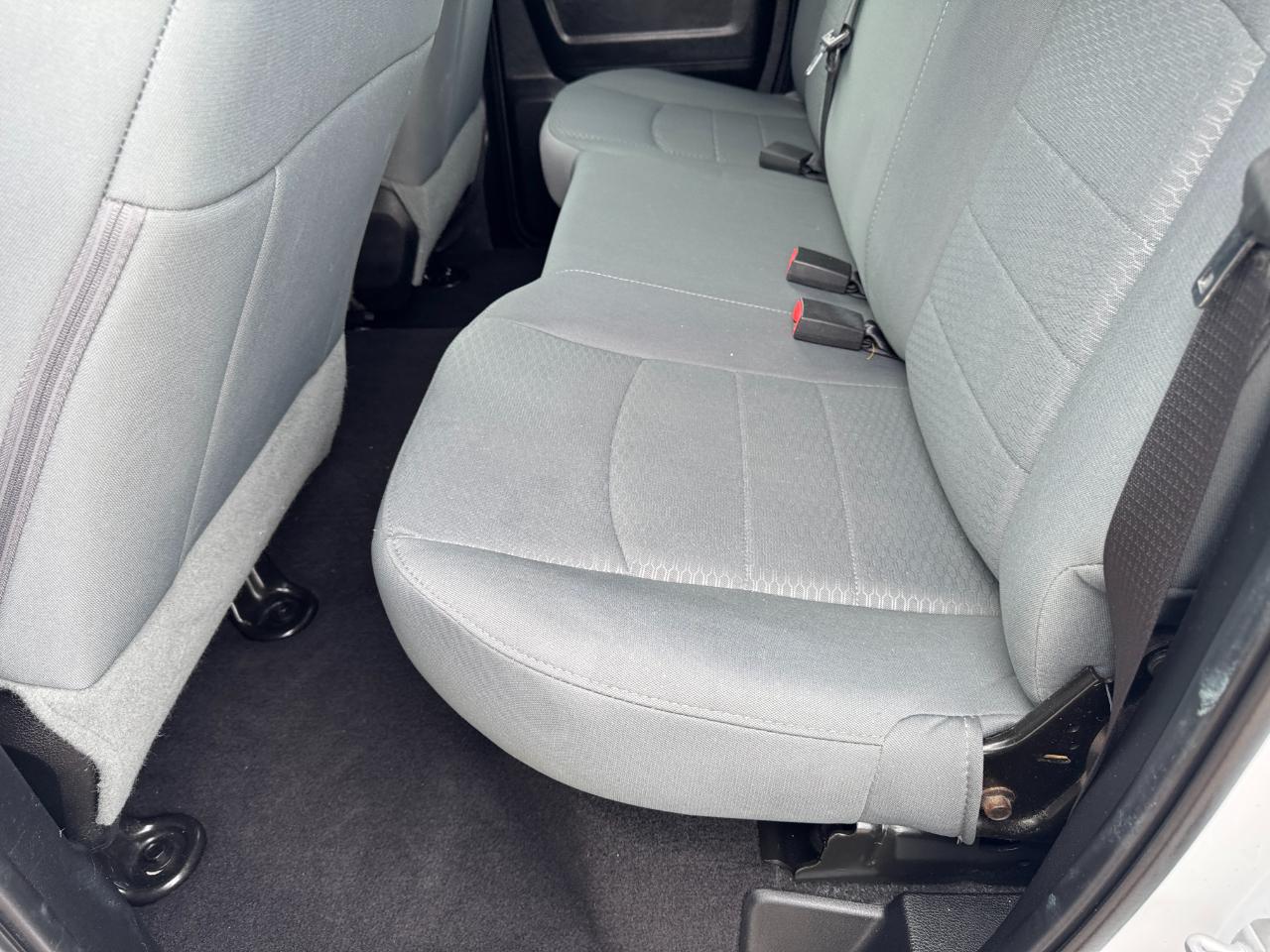 RAM 1500 2WD Quad Cab 140.5" Tradesman 2016