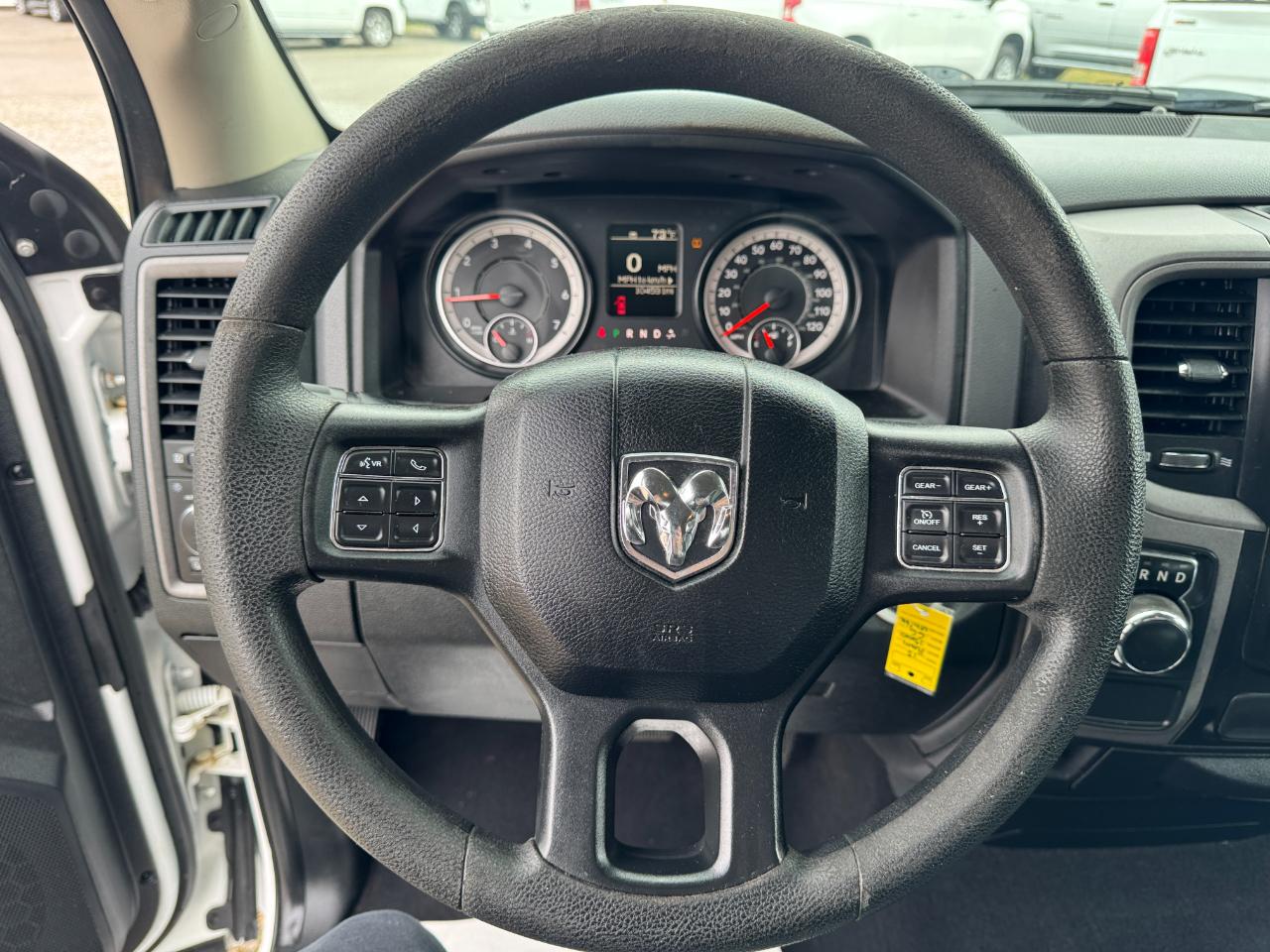 RAM 1500 2WD Quad Cab 140.5" Tradesman 2016