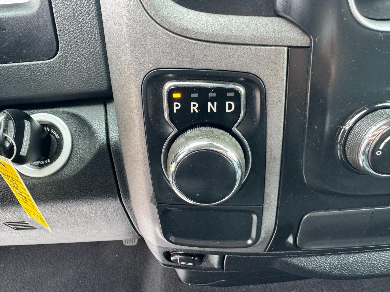 RAM 1500 2WD Quad Cab 140.5" Tradesman 2016