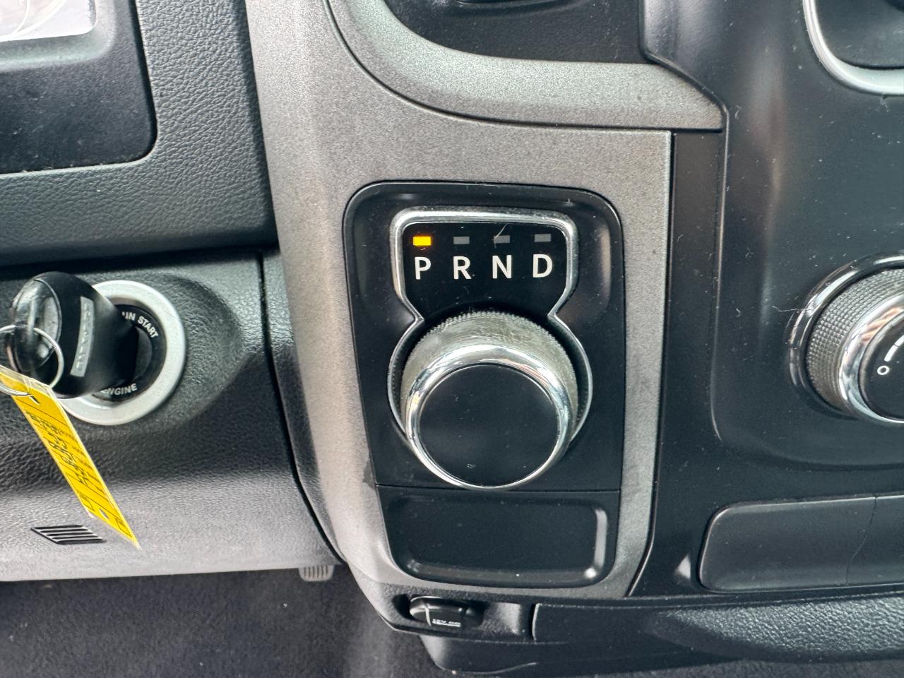 RAM 1500 2WD Quad Cab 140.5" Tradesman 2016