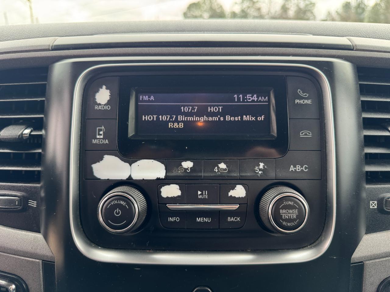 RAM 1500 2WD Quad Cab 140.5" Tradesman 2016