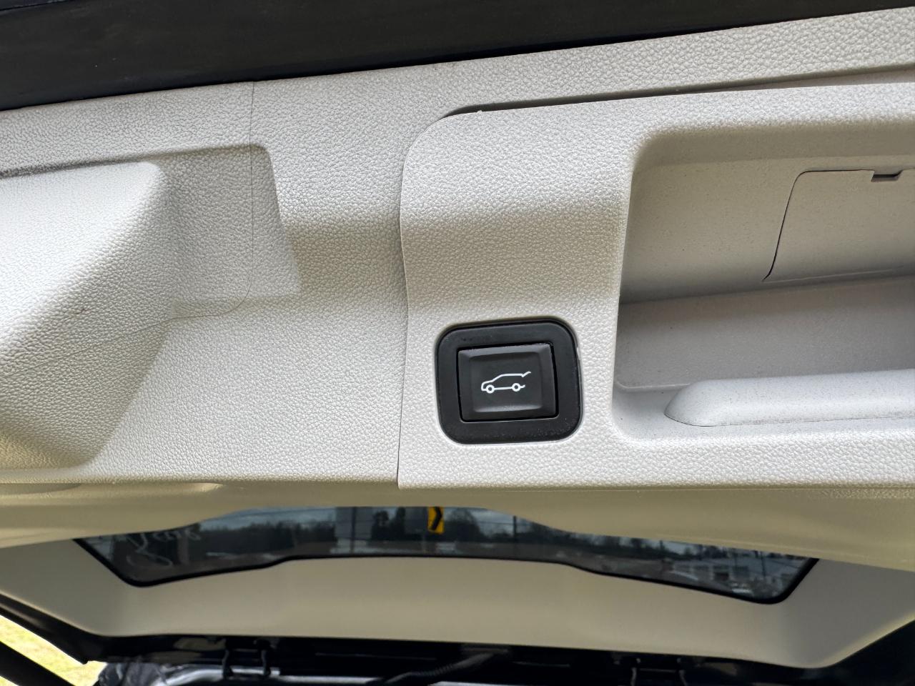 GMC Acadia FWD 4dr SLT 2020