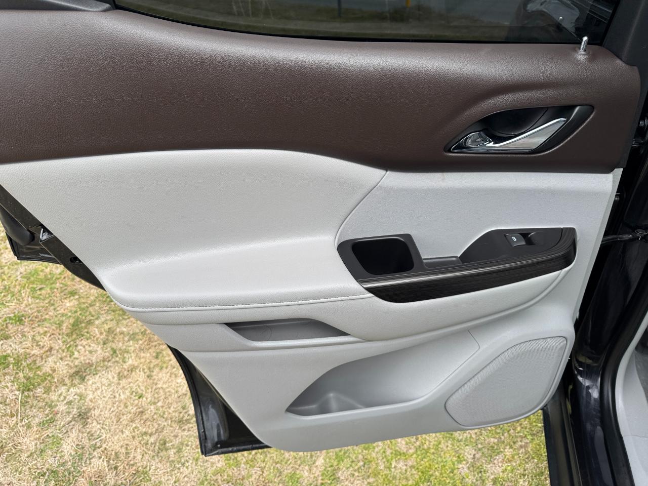 GMC Acadia FWD 4dr SLT 2020