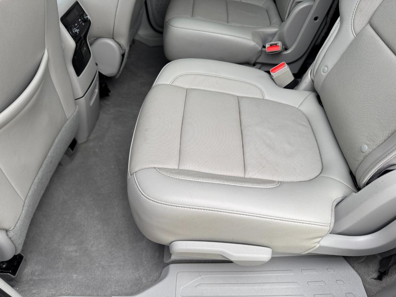 GMC Acadia FWD 4dr SLT 2020