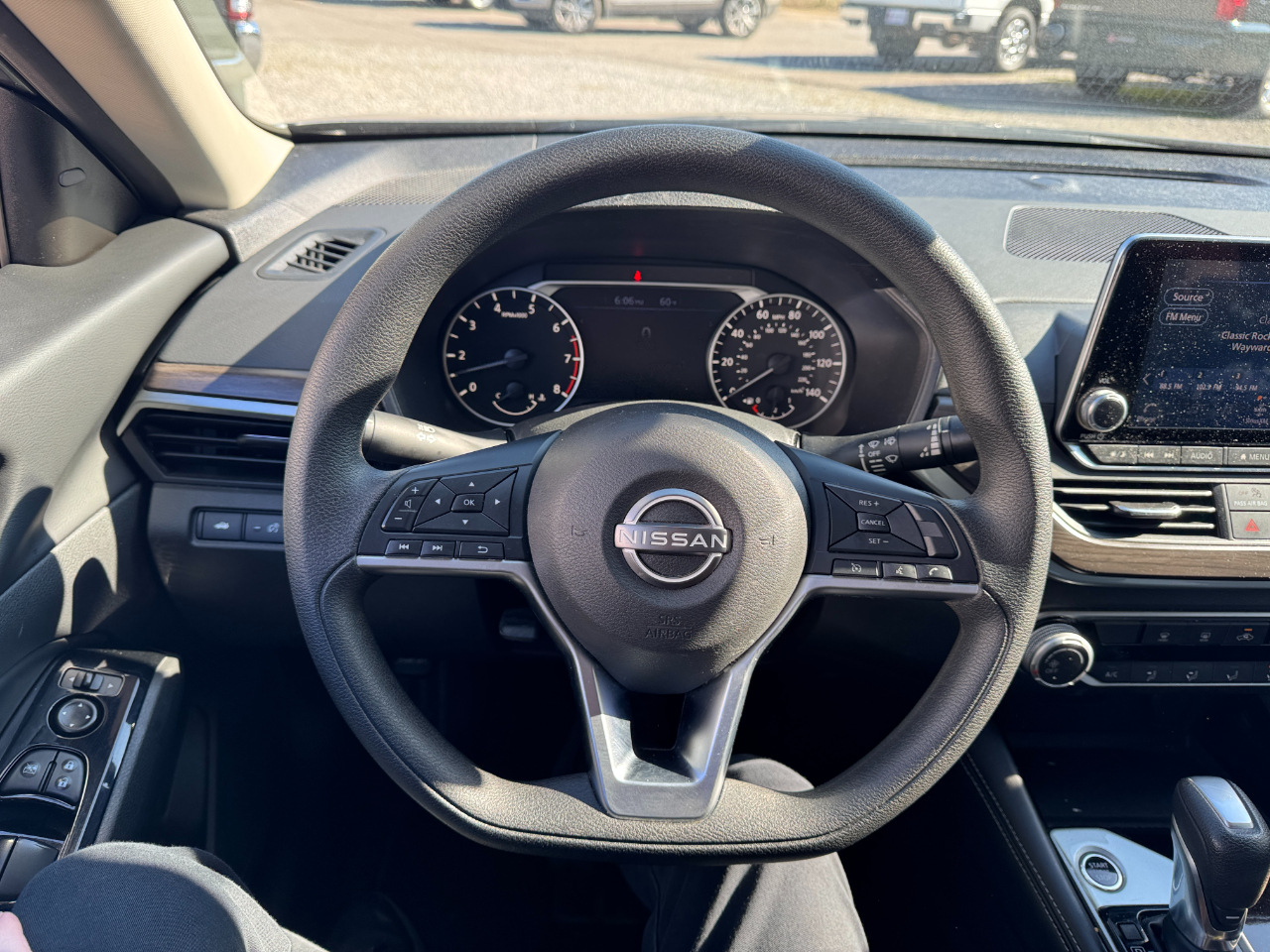 Nissan Altima 2.5 SV Sedan 2023