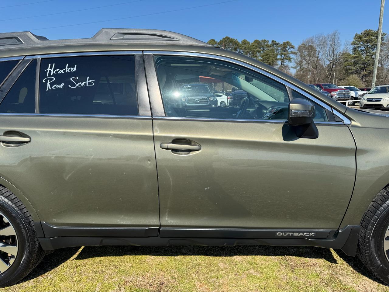 Subaru Outback 4dr Wgn 2.5i Limited 2015